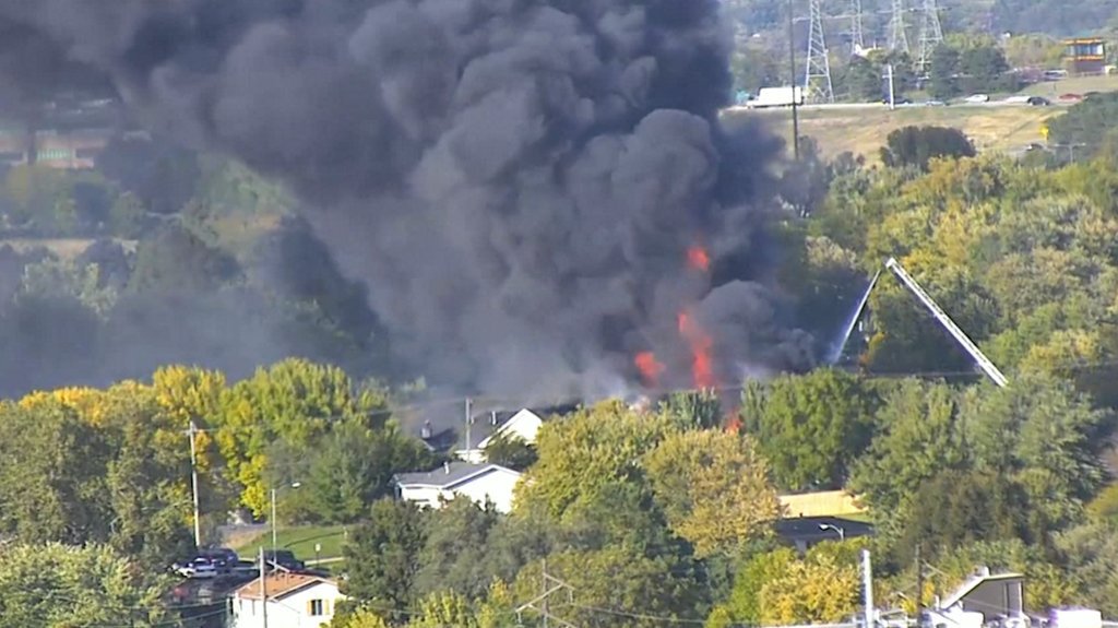 Two-alarm fire causes roof collapse at apartment complex, 50 people displaced