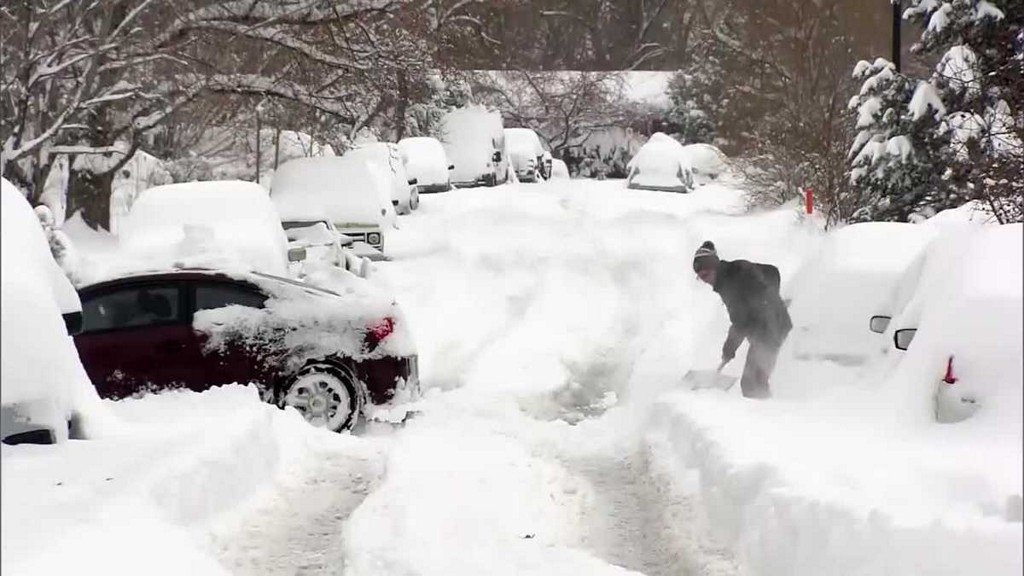Middle of the nation hit hard by winter storm