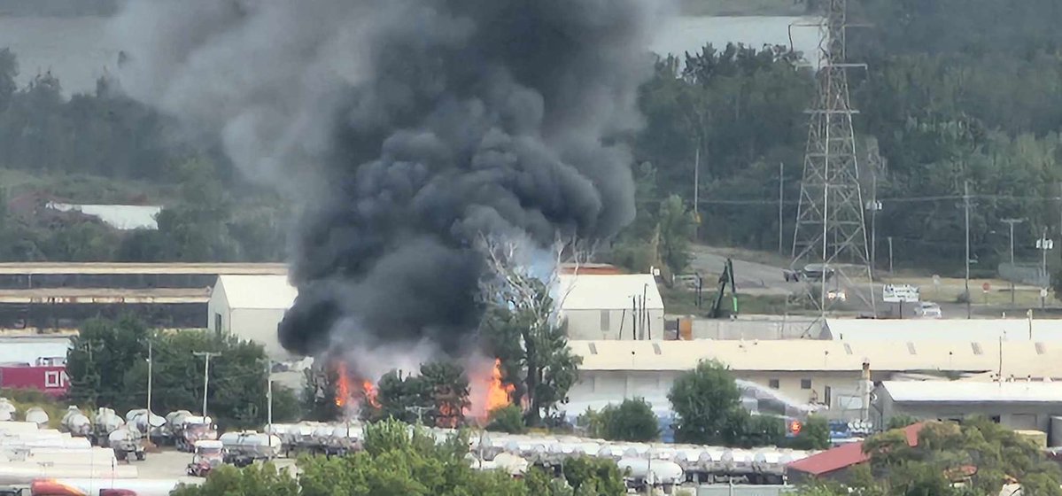 Building Fire(At around 9am)Area/Location: Jones Barrel Company/N. 11th St. - Omaha, Ne We had a lot of reports regarding the fire this morning from CBScanners around Carter Lake