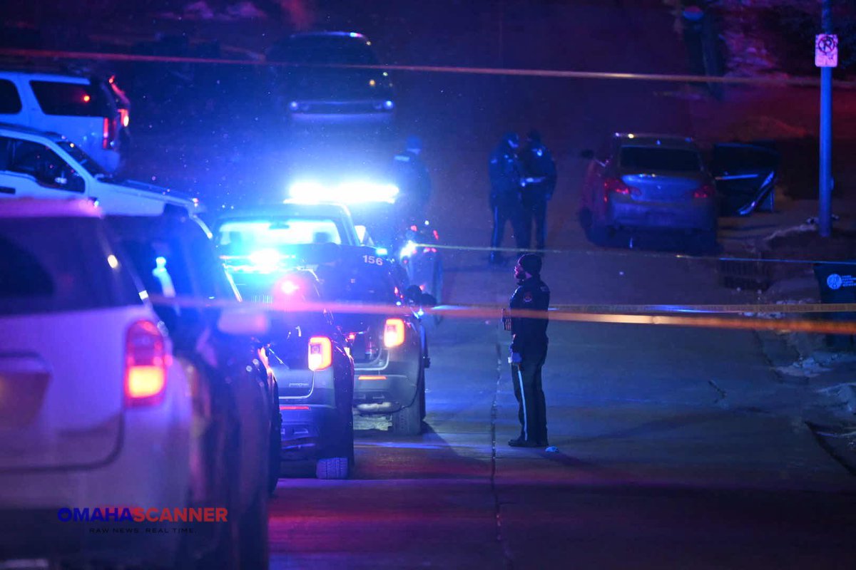 OmahaPolice are investigating a fatal shooting near 61st and Bedford Ave. Officers were called to the area around 9:04 p.m. and found three shooting victims. 18-year-old Darren Greer later died of his injuries.  